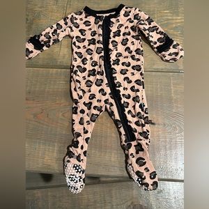 Preemie kickee. Excellent condition